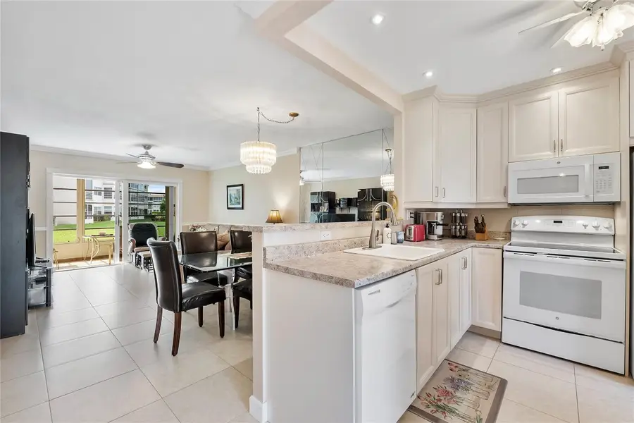 3405 NW 48th Avenue #401, Lauderdale Lakes, FL 33319 - #2