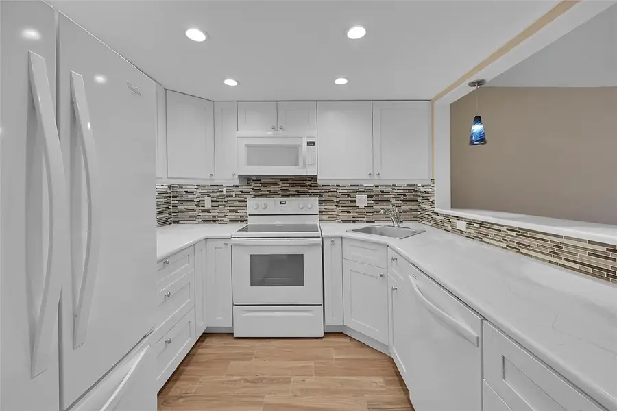 3002 NE 5th Terrace #102-B, Wilton Manors, FL 33334 - #3