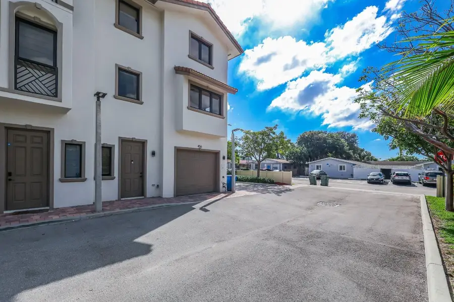 456 NW 41st Street, Oakland Park, FL 33309 - #2