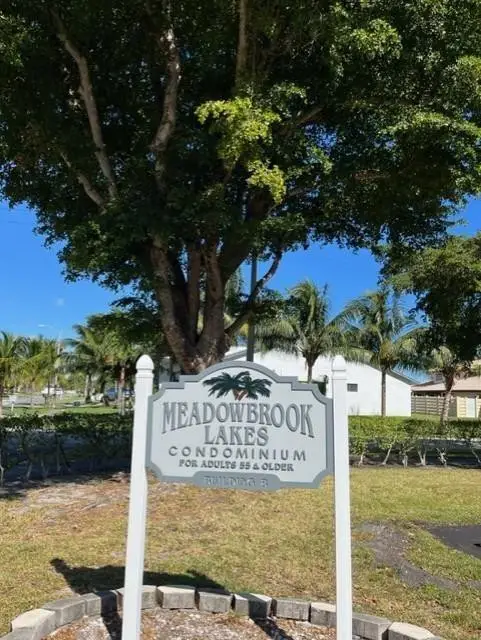 314 SE 10th Street #305, Dania Beach, FL 33004