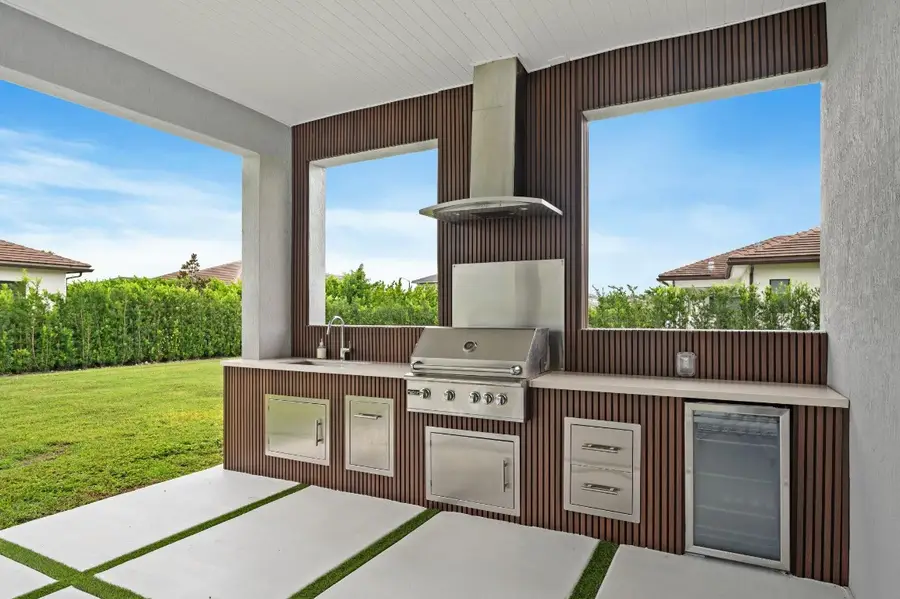 2001 Meadows Drive, Davie, FL 33324 - #2