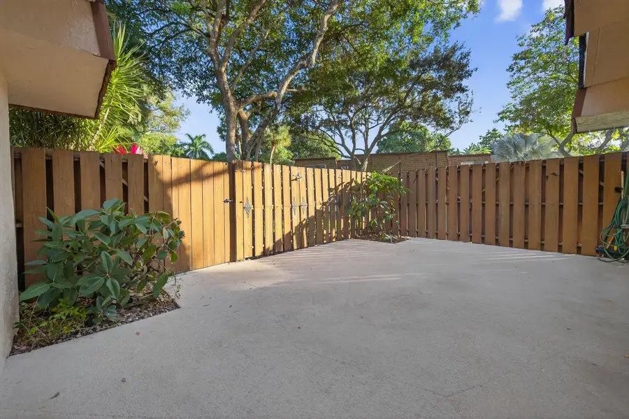 9110 SW 22nd Court #D-4, Davie, FL 33324 - #3