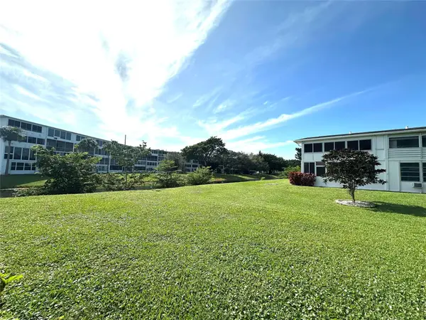 368 Oakridge T #368, Deerfield Beach, FL 33442