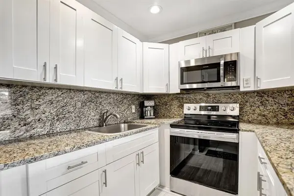 287 Farnham L #287, Deerfield Beach, FL 33442