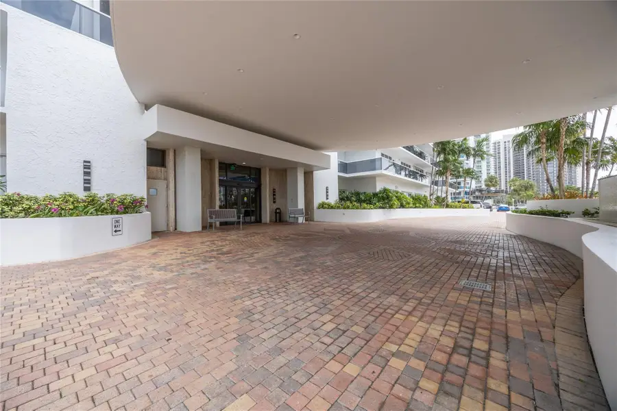 3500 Galt Ocean Drive #1102, Fort Lauderdale, FL 33308 - #3