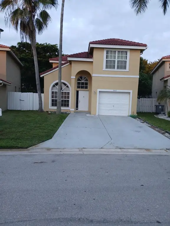 7932 Lakewood Cove Court, Lake Worth, FL 33467