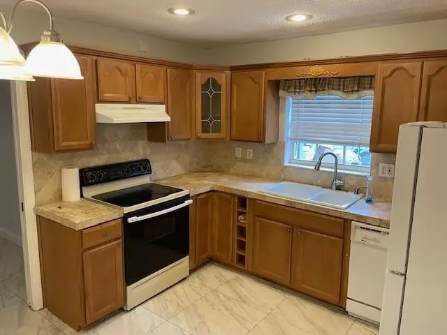 355 Sunshine Drive, Pompano Beach, FL 33066 - #2