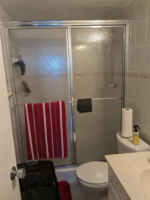 8001 N Crespi Boulevard #2c, Miami Beach, FL 33141 - #2