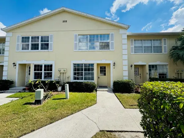 222 Foxtail Drive #E, Greenacres, FL 33415