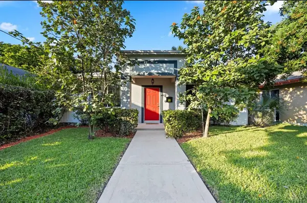 325 NE 34th Street, Oakland Park, FL 33334