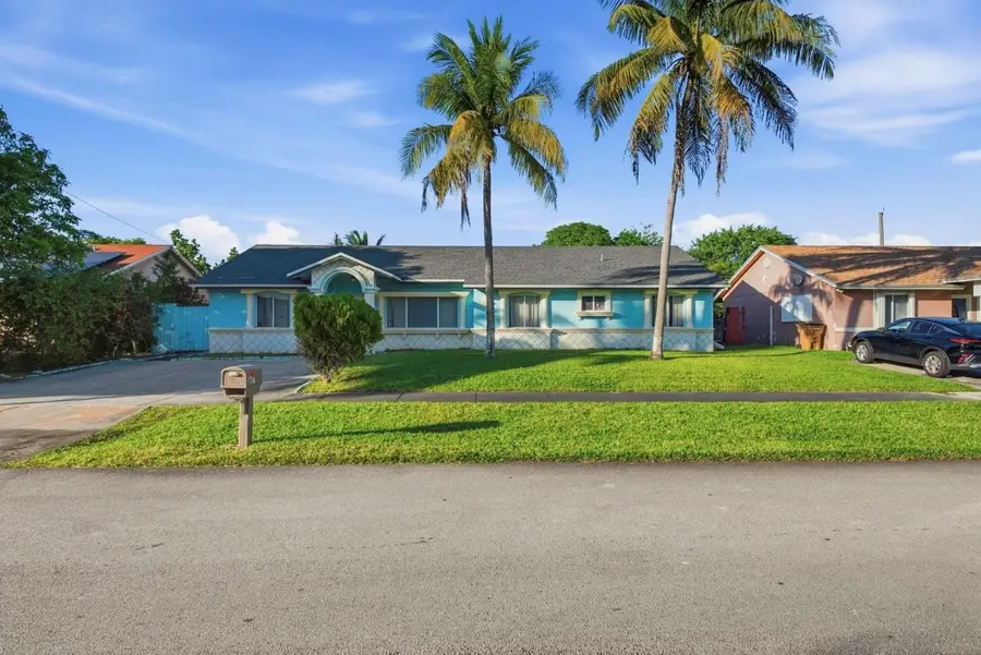 561 NE 38th Street, Deerfield Beach, FL 33064 - #2