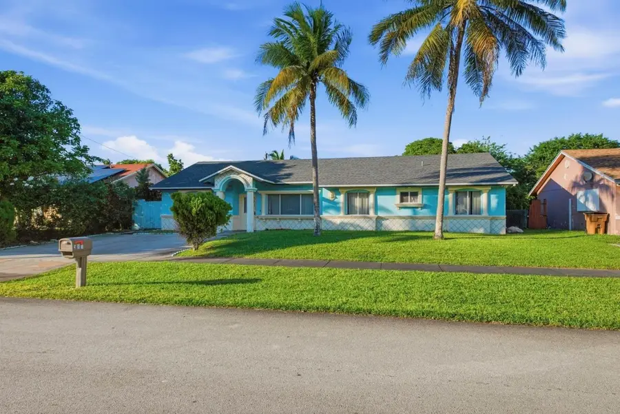 561 NE 38th Street, Deerfield Beach, FL 33064 - #3