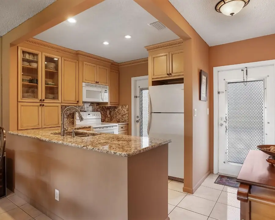 3501 NW 47th Avenue #503, Lauderdale Lakes, FL 33319 - #2