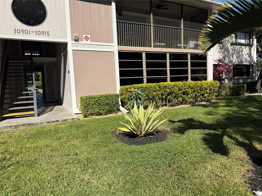 10905 W Clairmont Circle #10905, Fort Lauderdale, FL 33321 - #3