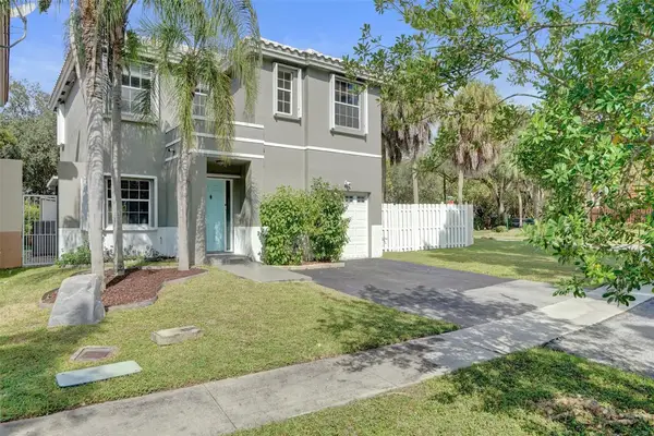 11567 N Open Court, Cooper City, FL 33026