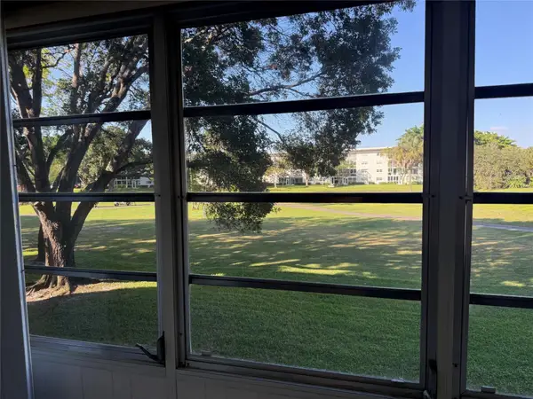 4501 Martinique Way #C2, Coconut Creek, FL 33066