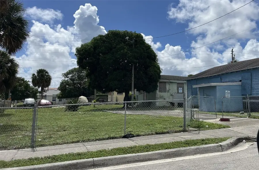 706 13th Street, West Palm Beach, FL 33401 - #2