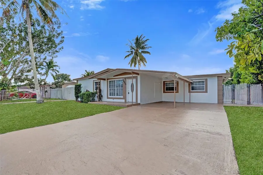 16920 NW 53rd Avenue, Miami Gardens, FL 33055 - #2