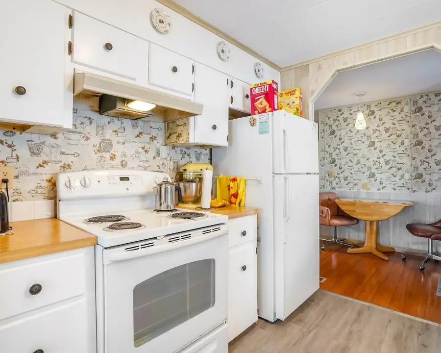 8517 SW 16th Place, Davie, FL 33324 - #2