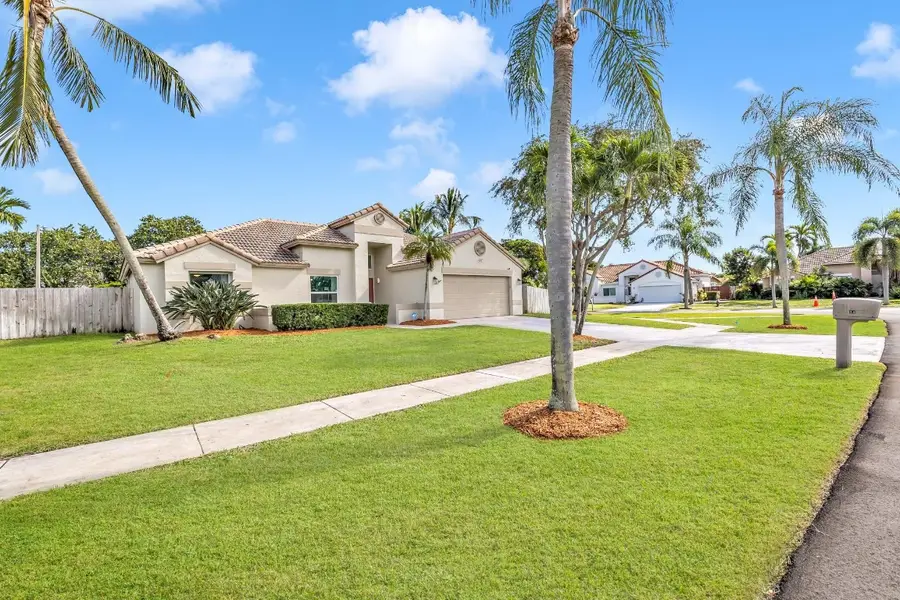 24 Dogwood Circle, Boynton Beach, FL 33436 - #2