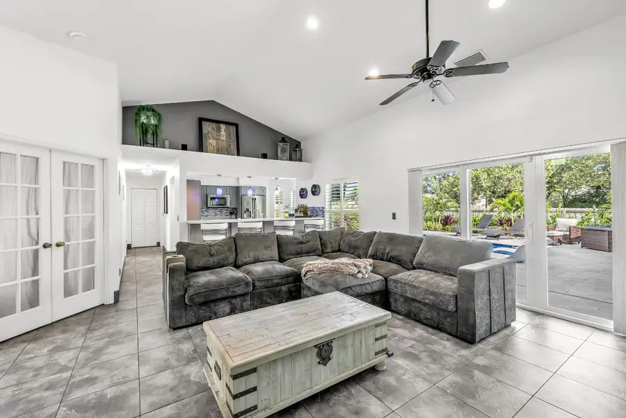 24 Dogwood Circle, Boynton Beach, FL 33436 - #3