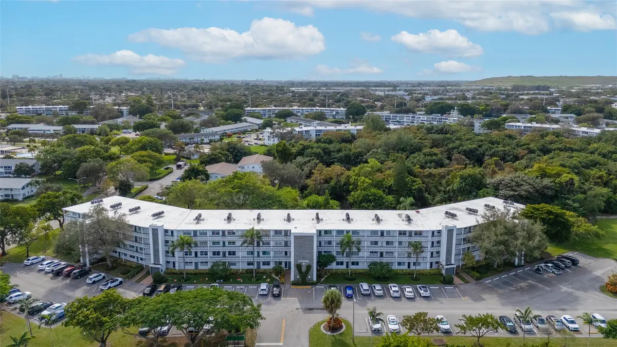 1032 Oakridge D #1032, Deerfield Beach, FL 33442 - #1