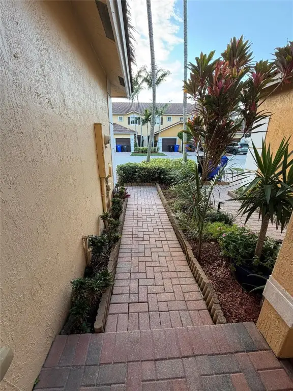 1718 SW 81st Way #1718, North Lauderdale, FL 33068 - #1