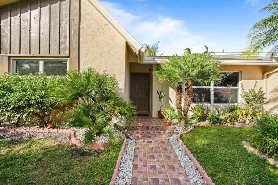 417 SE 4th Street, Dania Beach, FL 33004 - #2