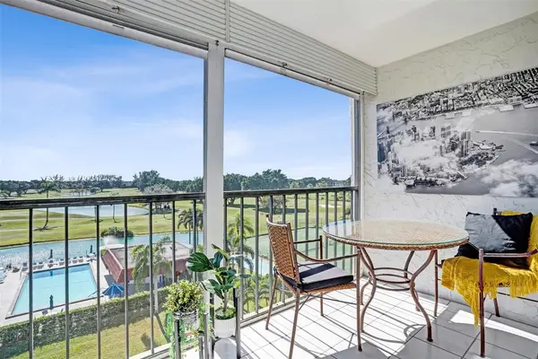 8900 Washington Boulevard #PH11, Hollywood, FL 33025