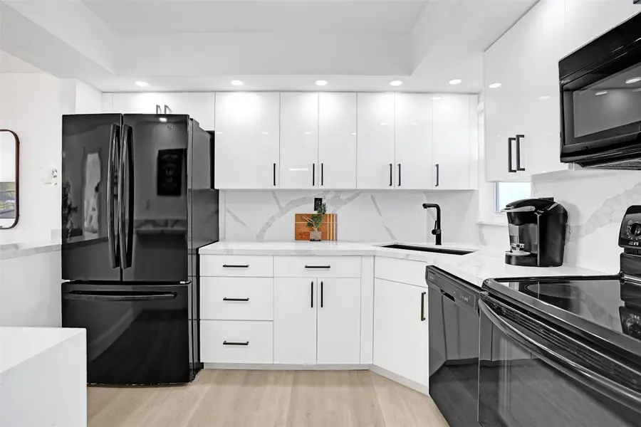 8900 Washington Boulevard #PH11, Hollywood, FL 33025 - #2