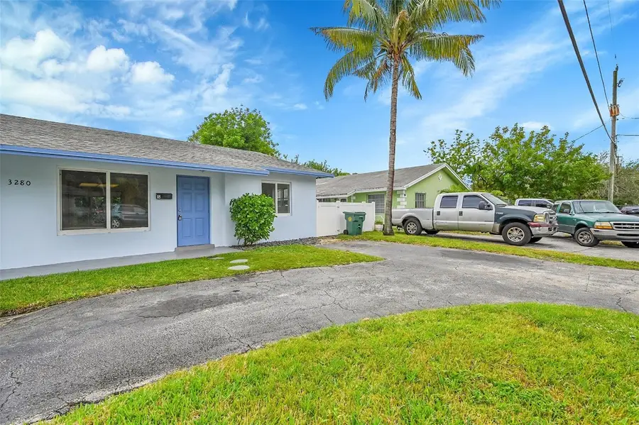3280 NE 15th Avenue, Oakland Park, FL 33334 - #2