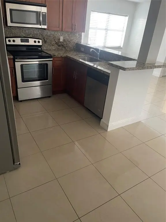 3611 NE 15th Avenue, Pompano Beach, FL 33064