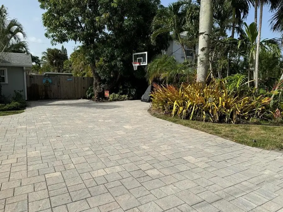 1509 NE 35th Street, Oakland Park, FL 33334 - #2