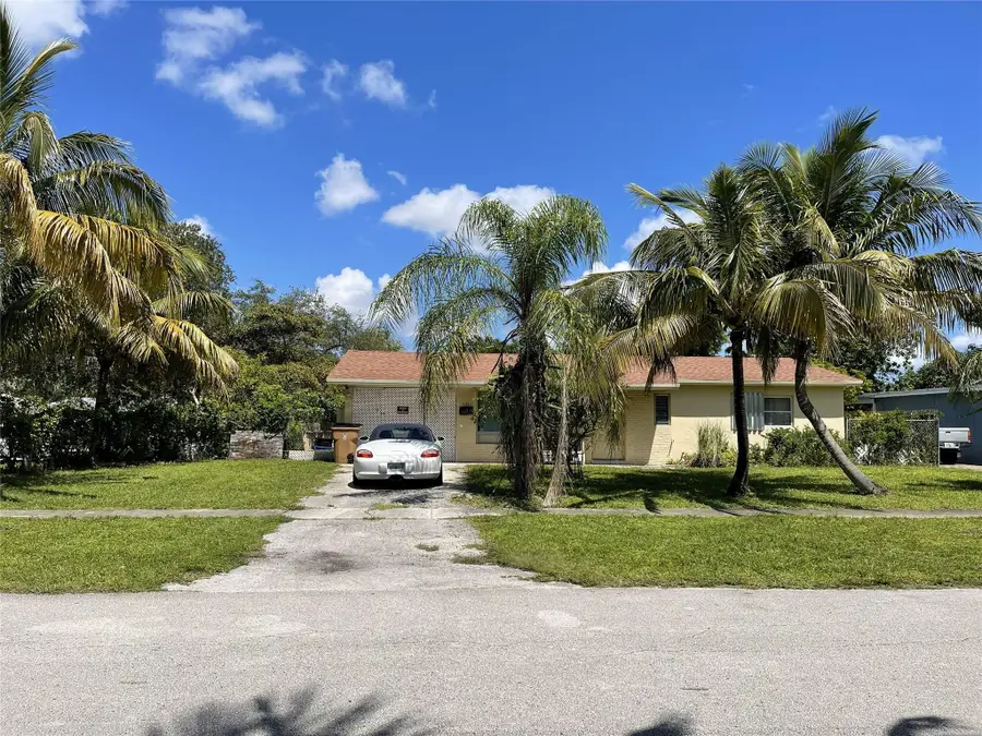 671 NW 38th Street, Deerfield Beach, FL 33064 - #2
