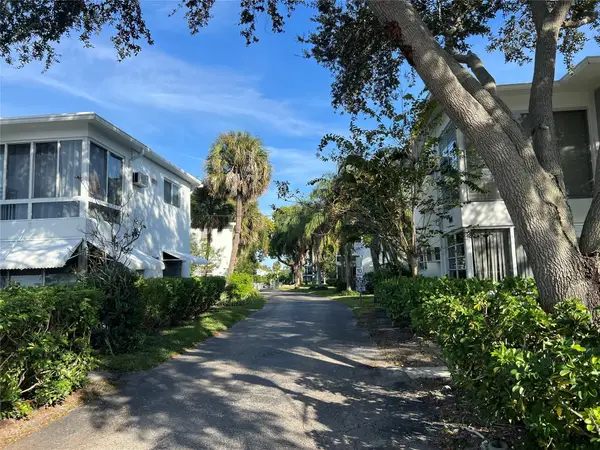 1015 SE 15th Street #6d, Fort Lauderdale, FL 33316