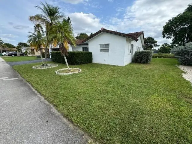 7610 NW 66th Terrace, Tamarac, FL 33321 - #3
