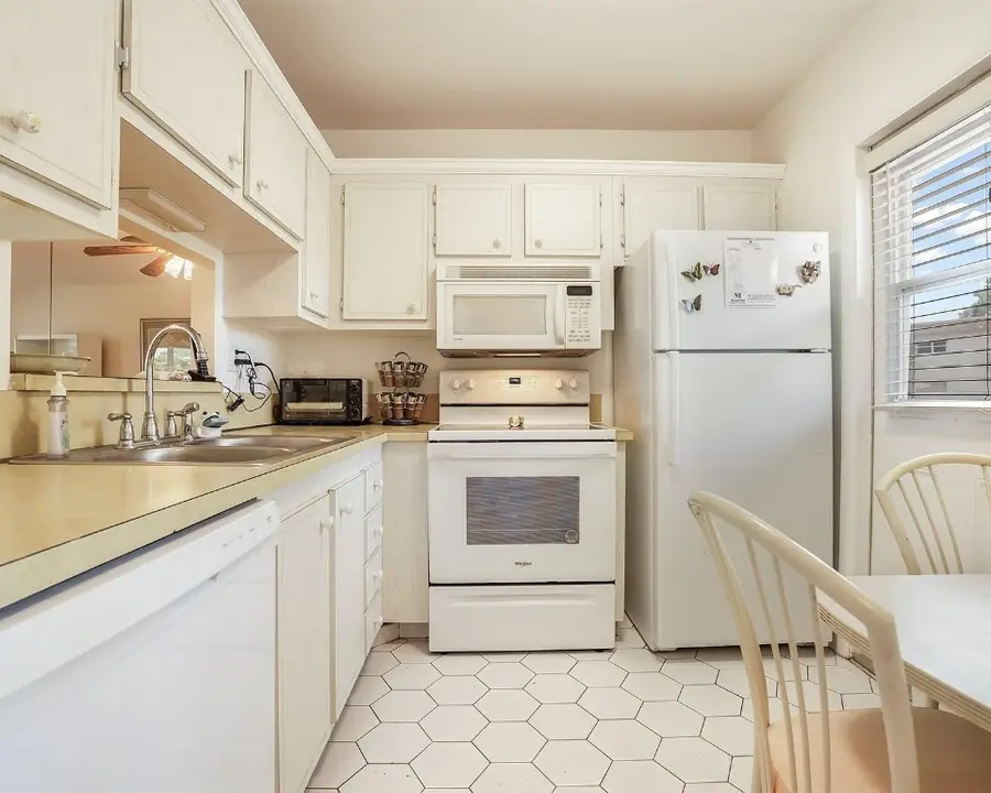 3500 NW 48th Avenue #513, Lauderdale Lakes, FL 33319 - #2