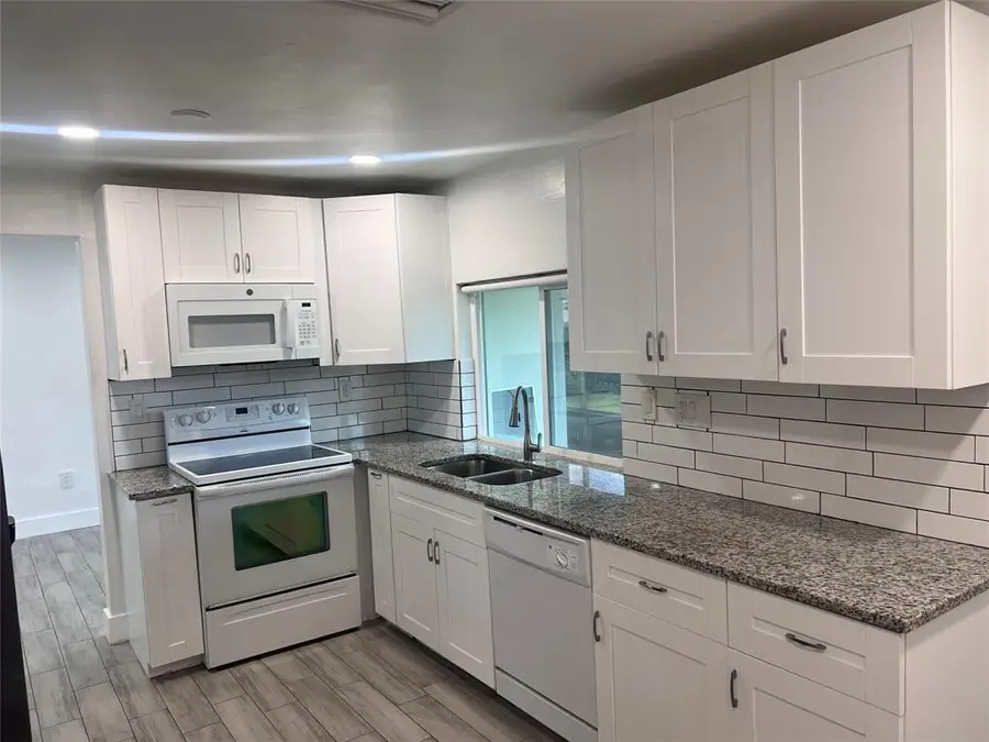 8361 NW 27th Place, Sunrise, FL 33322 - #2