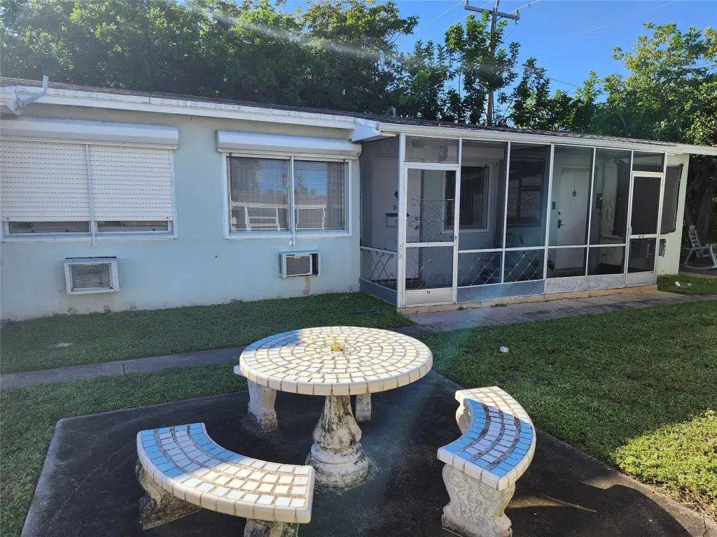 2213 Lincoln Street #14, Hollywood, FL 33020 - #1