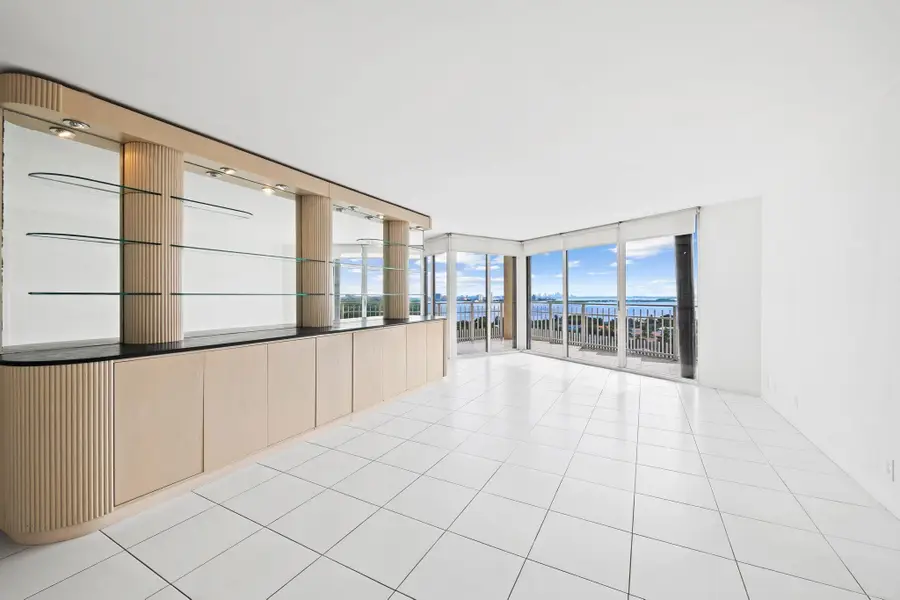 1000 Quayside Terrace #1606, Miami, FL 33138 - #2