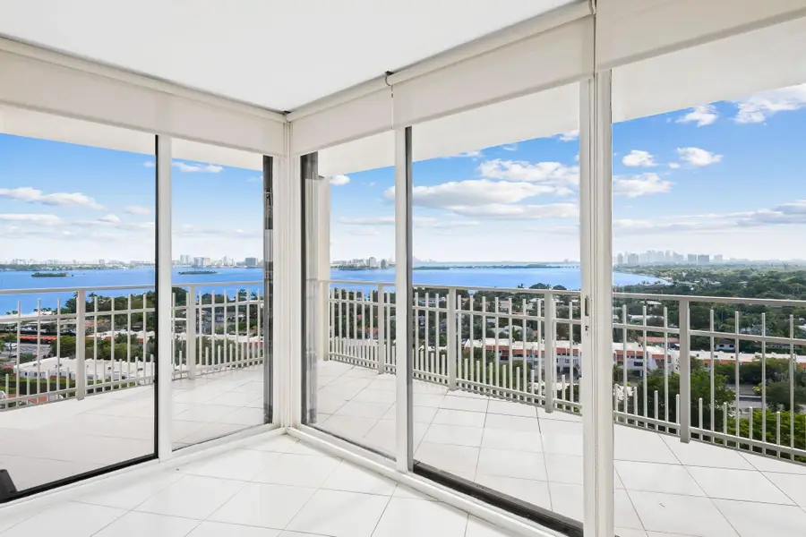 1000 Quayside Terrace #1606, Miami, FL 33138 - #3