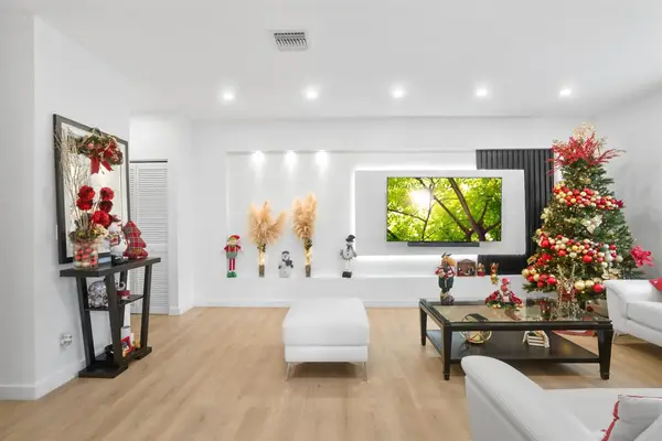 11760 Royal Palm Boulevard, Coral Springs, FL 33065