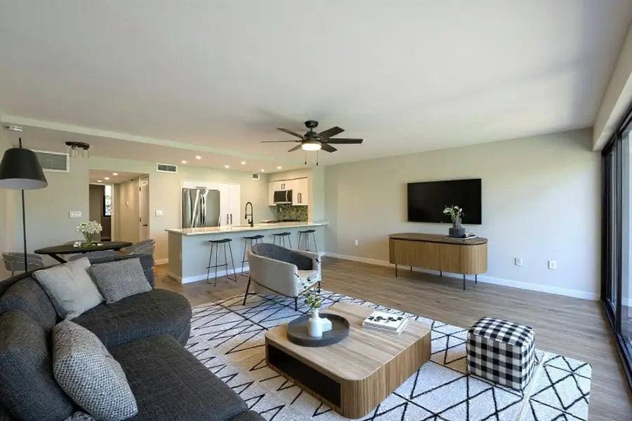 1100 SE 5th Court #1, Pompano Beach, FL 33060 - #2