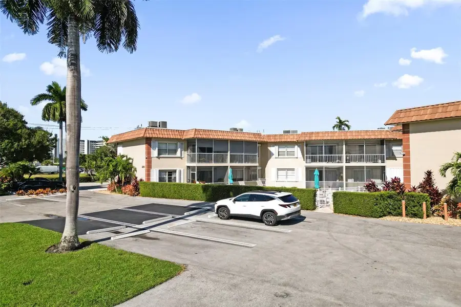 2201 SE 9th Street #106, Pompano Beach, FL 33062 - #3