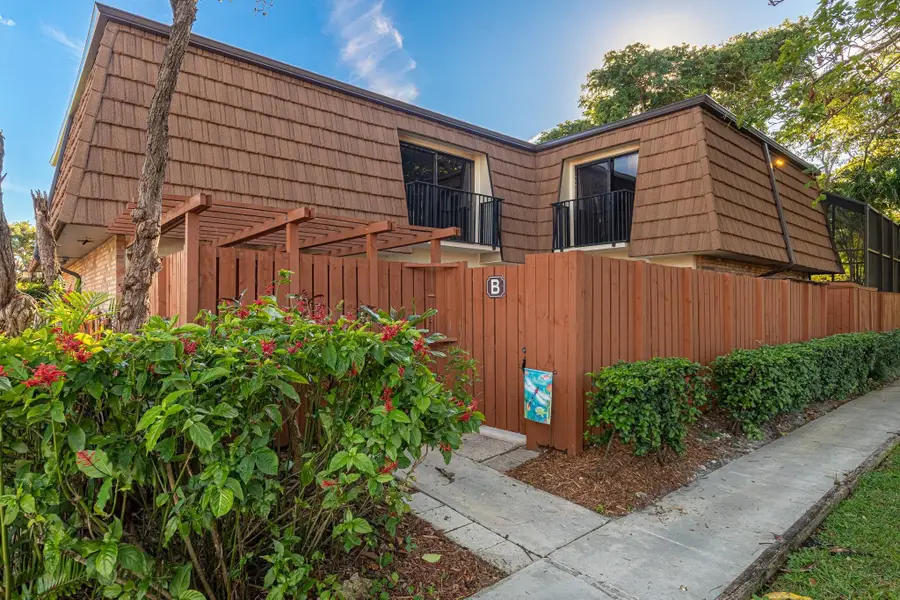 9101 SW 19th Place #B, Davie, FL 33324 - #2