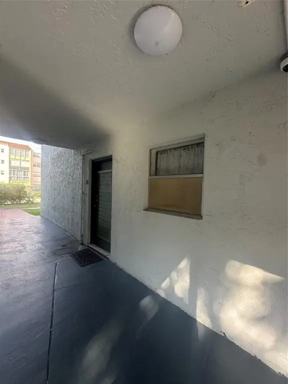 2800 Somerset Drive #J107, Lauderdale Lakes, FL 33311 - #3