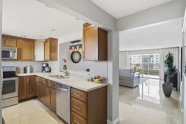 311 SE 3rd Street #410, Dania Beach, FL 33004