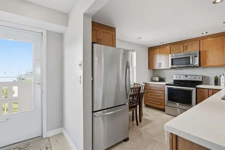 311 SE 3rd Street #410, Dania Beach, FL 33004 - #3