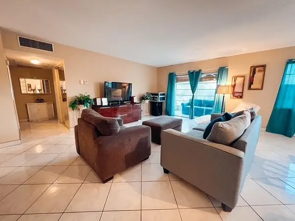 4311 NW 16th Street #303B & 304B, Fort Lauderdale, FL 33313