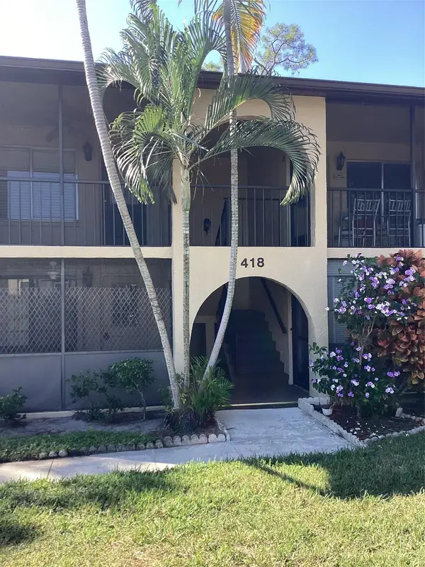 418 Pine Glen Lane #C-2, Greenacres, FL 33463